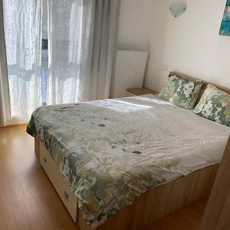 Injoy Suites Cosy 2 Bdr Plaza Romania Lejlighed *